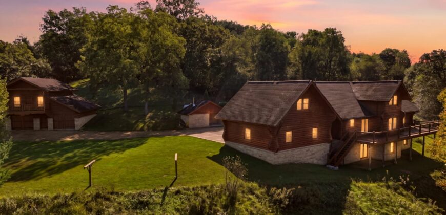 96.25-Acre Log Home, Pasture & Recreational Estate in Grant Cty