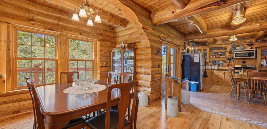 96.25-Acre Log Home, Pasture & Recreational Estate in Grant Cty