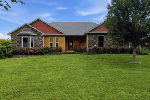 Beautiful Hobby Farm in West Plains, Howell County Missouri