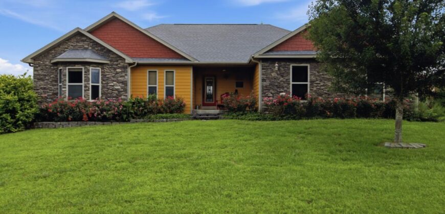 Beautiful Hobby Farm in West Plains, Howell County Missouri