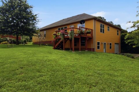 Beautiful Hobby Farm in West Plains, Howell County Missouri