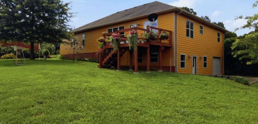 Beautiful Hobby Farm in West Plains, Howell County Missouri