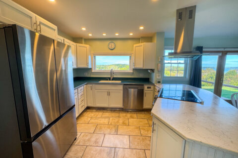 Charming Cape Cod Home with Bay Views on 9.24 Acres in Lubec, Mai