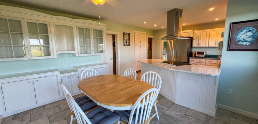 Charming Cape Cod Home with Bay Views on 9.24 Acres in Lubec, Mai