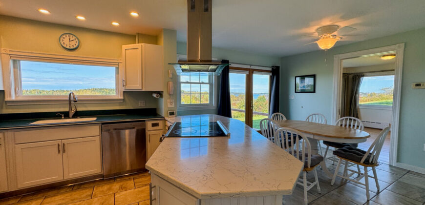 Charming Cape Cod Home with Bay Views on 9.24 Acres in Lubec, Mai