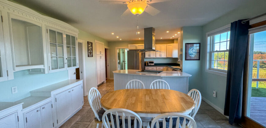 Charming Cape Cod Home with Bay Views on 9.24 Acres in Lubec, Mai