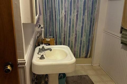 Country Home For Sale in Cedarville, CA
