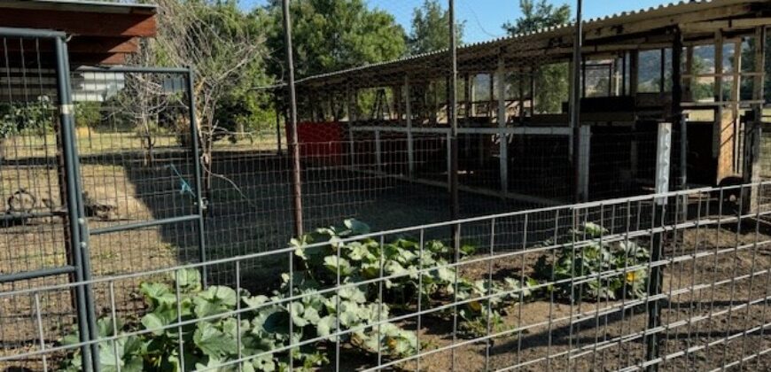 Country Properties in Guinda, California for Sale