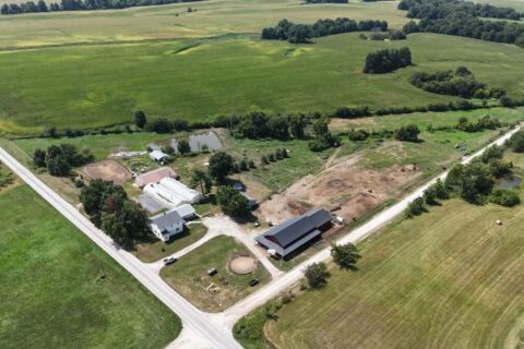 La Plata MO Country Home, 10 Acres, 5-Bedroom Home, Guest House