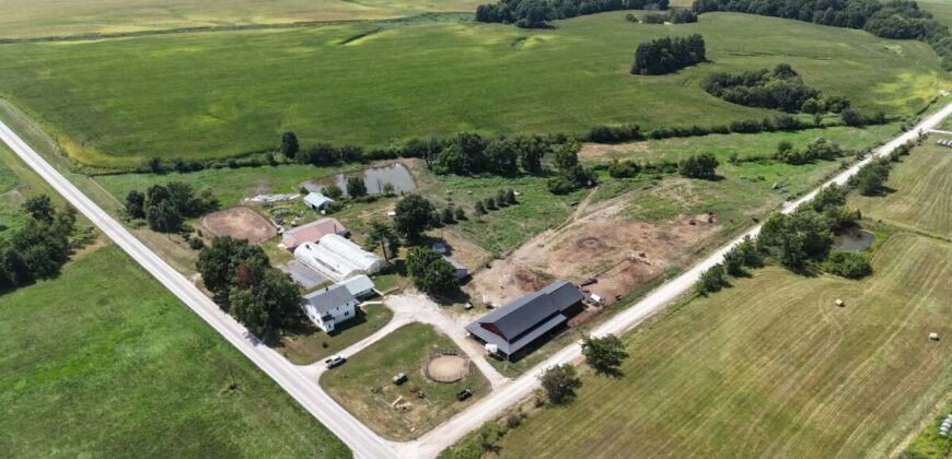 La Plata MO Country Home, 10 Acres, 5-Bedroom Home, Guest House