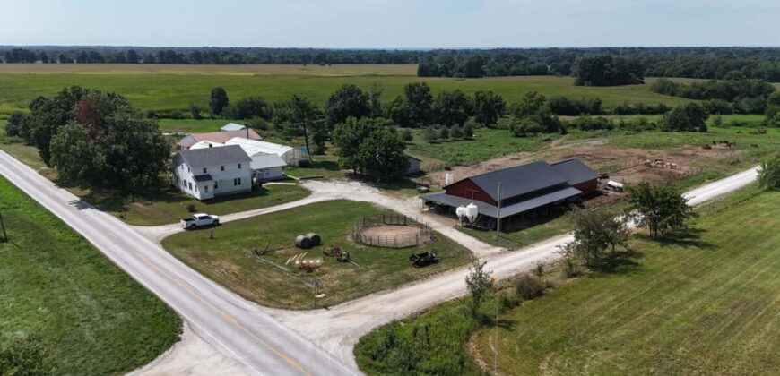 La Plata MO Country Home, 10 Acres, 5-Bedroom Home, Guest House