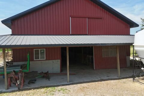 La Plata MO Country Home, 10 Acres, 5-Bedroom Home, Guest House