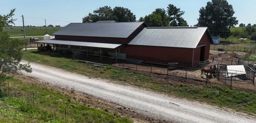 La Plata MO Country Home, 10 Acres, 5-Bedroom Home, Guest House