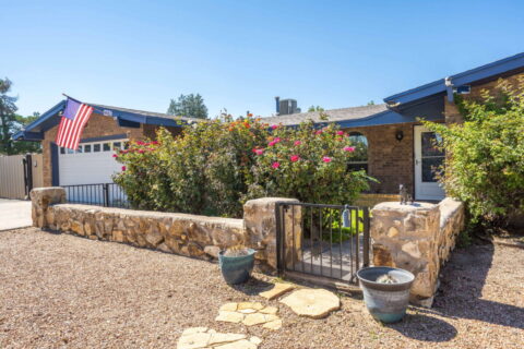 Ranch Home For Sale on 1.35 Acres In Las Cruces, NM