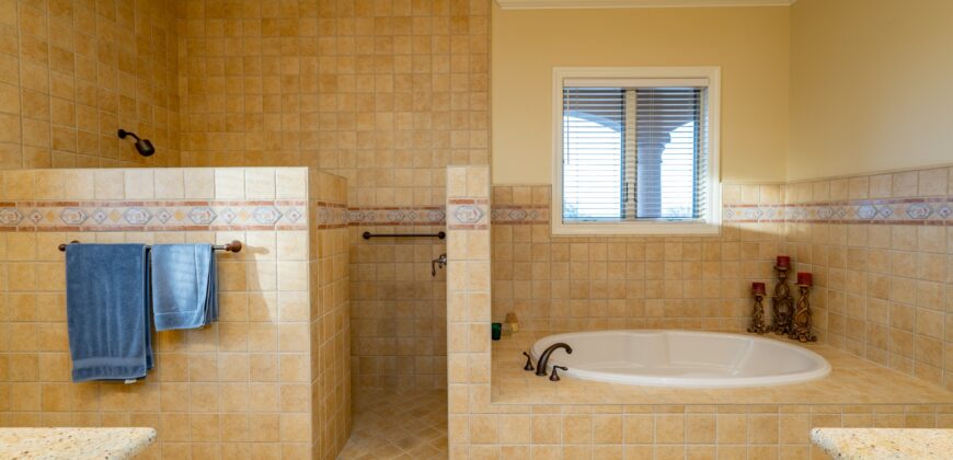 Paso Robles Luxury Home For Sale w/ Guest House & Olive Grove – SOLD