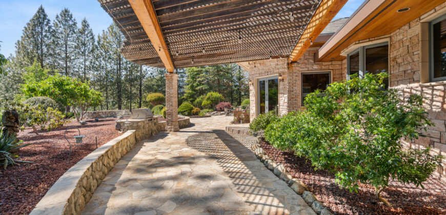 Luxury Wine Country Home For Sale w/ Boutique Vineyard