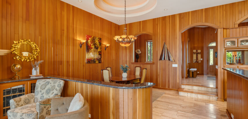 Luxury Wine Country Home For Sale w/ Boutique Vineyard