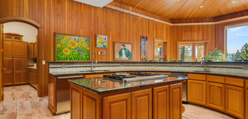 Luxury Wine Country Home For Sale w/ Boutique Vineyard
