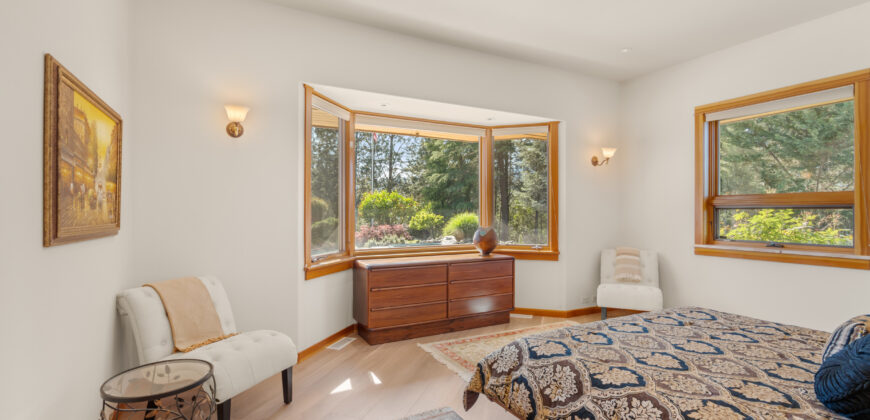 Luxury Wine Country Home For Sale w/ Boutique Vineyard