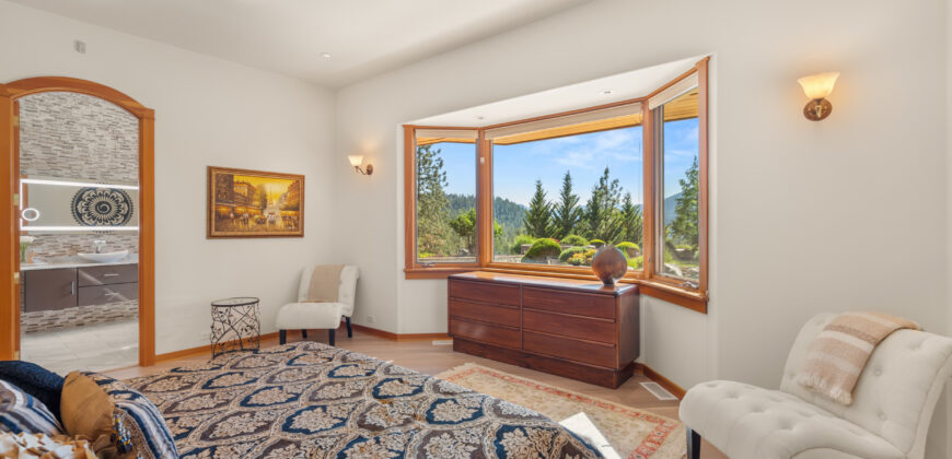 Luxury Wine Country Home For Sale w/ Boutique Vineyard
