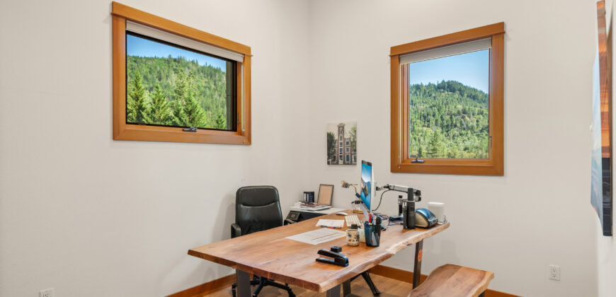 Luxury Wine Country Home For Sale w/ Boutique Vineyard