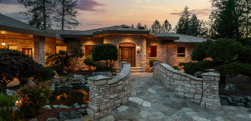 Luxury Wine Country Home For Sale w/ Boutique Vineyard