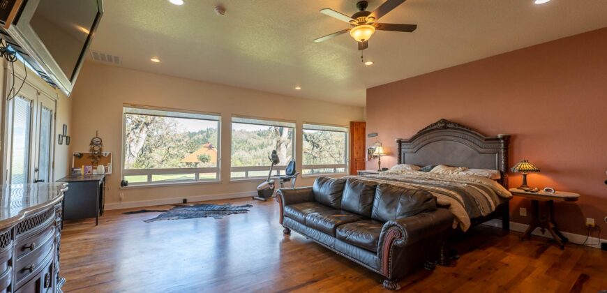 Umpqua Valley Equestrian Vineyard With Expansion Potential
