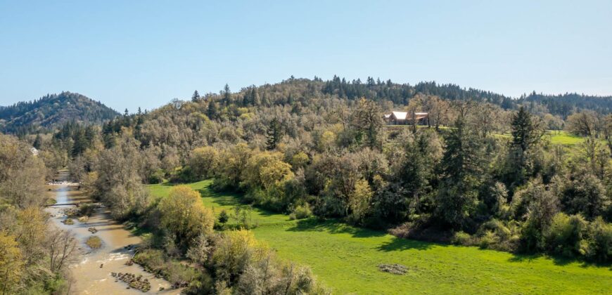 Umpqua Valley Equestrian Vineyard With Expansion Potential