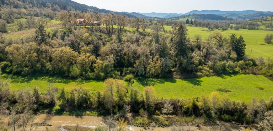 Umpqua Valley Equestrian Vineyard With Expansion Potential
