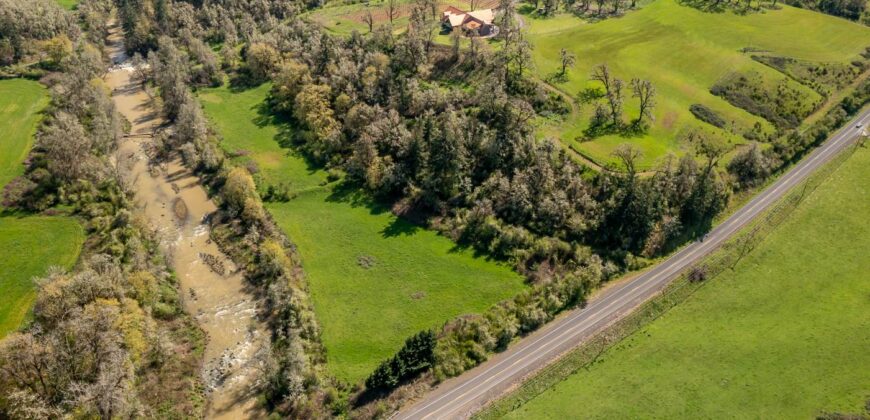 Umpqua Valley Equestrian Vineyard With Expansion Potential