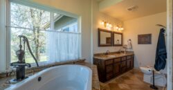Umpqua Valley Equestrian Vineyard With Expansion Potential