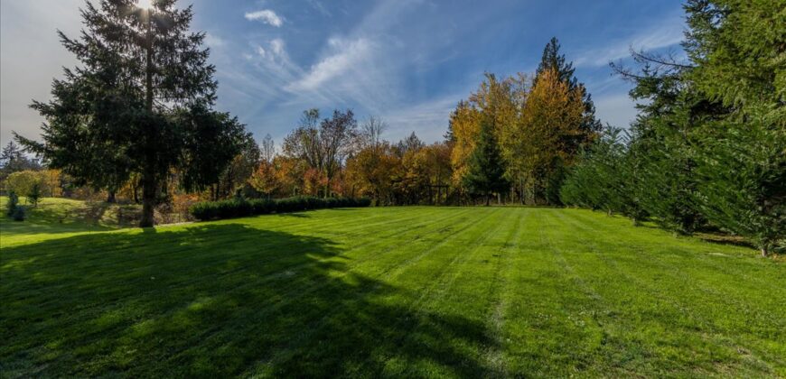 Stunning Farm set on 43 acres, plantable acreage