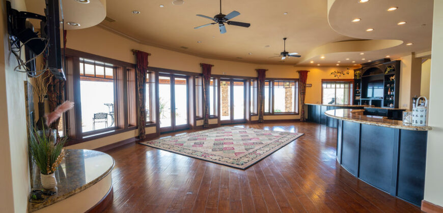 Sunshine Mountain Winery and Estate Home